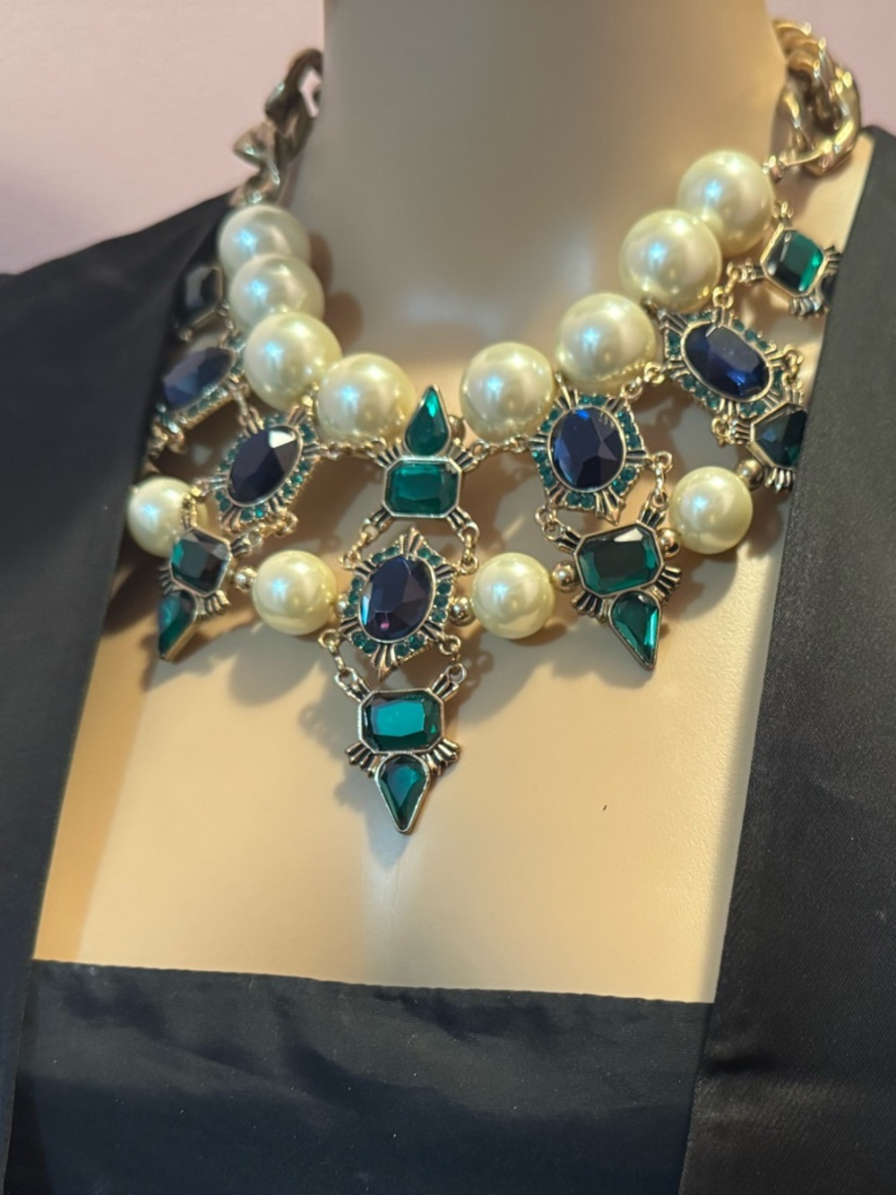 Royal Pearl Necklace